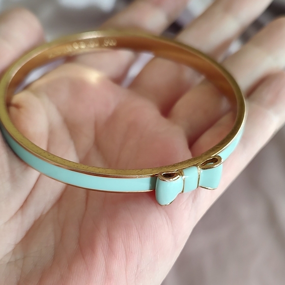 Kate Spade "take a bow" bangle - Picture 8 of 9